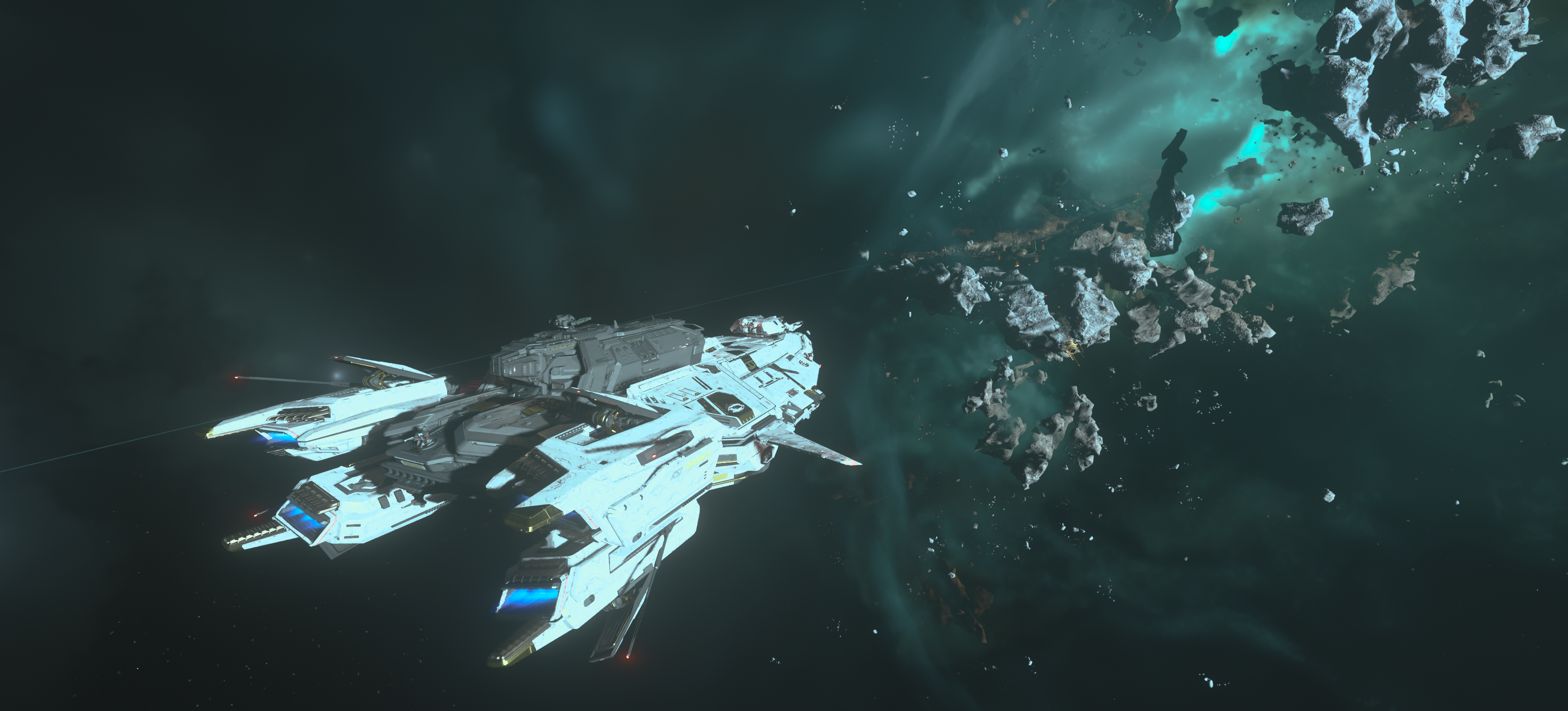 Vaisseau de Codiga croisant près d’un champ d’astéroïdes dans une nébuleuse — organisation Star Citizen francophone